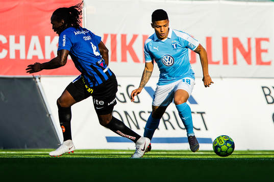 Sirius Kebba Ceesay och Malmö FFs Romain Gall
