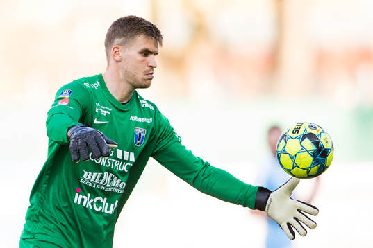 Sirius målvakt Lukas Jonsson