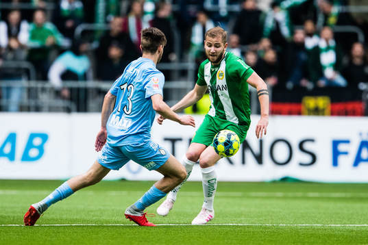AFC Eskilstunas Wilhelm Loeper och Hammarbys Darijan Bojanic