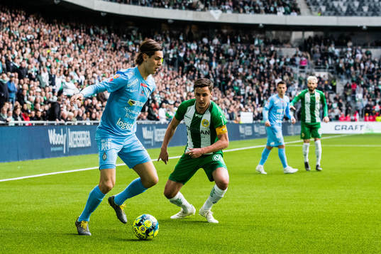 AFC Eskilstunas Adi Nalic och Hammarbys Jeppe Andersen