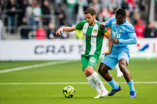 Hammarbys Jeppe Andersen och AFC Eskilstunas Samuel Nnamani