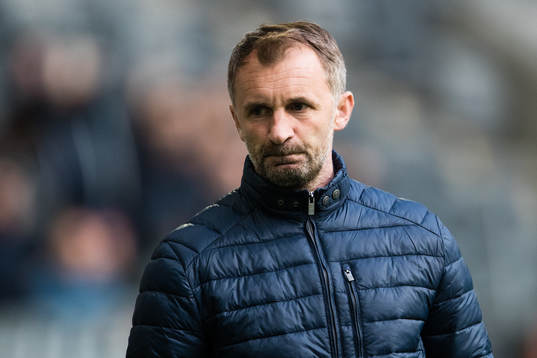 AFC Eskilstunas tränare Nemanja Miljanvoic innan
