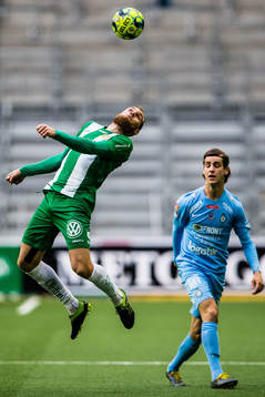 Hammarbys David Fällman och AFC Eskilstunas Adi Nalic