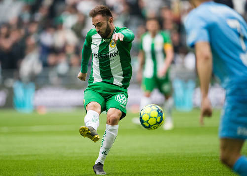 Hammarbys Muamer Tankovic med ett skott