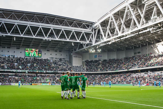 Hammarbys spelare jublar