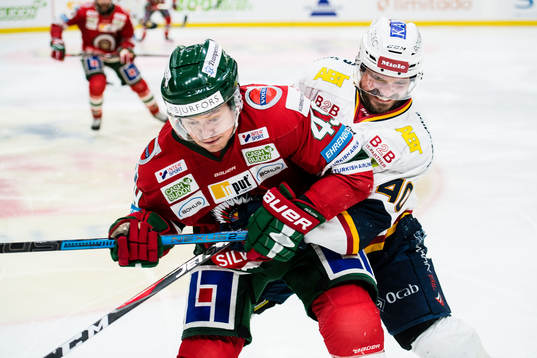 Frölundas Rhett Rakshani och Djurgårdens Jacob Josefson