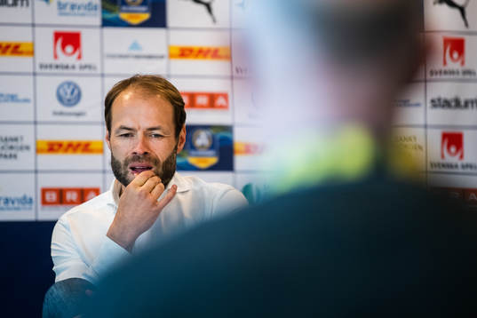 Häckens tränare Andreas Alm deppar