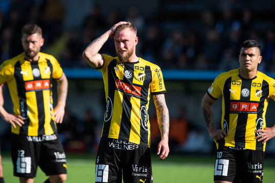 Häckens Alexander Faltsetas och Paulinho deppar