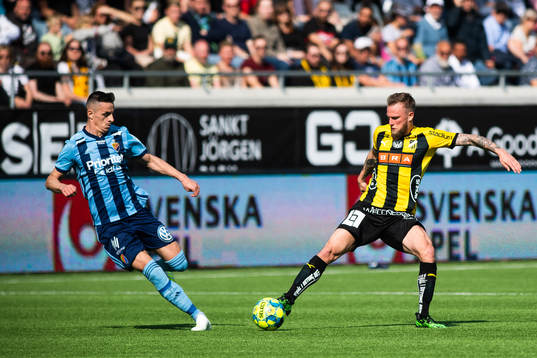 Djurgårdens Haris Radetinac och Häckens Alexander