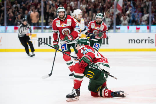 Frölundas Jacob Peterson jublar