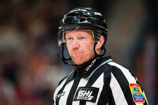 Linjedomare Henrik Pihlblad