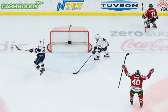 Bläddra bland fler bilder av Ishockey, SHL, Final, 1, Frölunda - Djurgården 