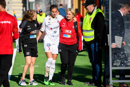 Rosengårds Nathalie Björn utgår skadad
