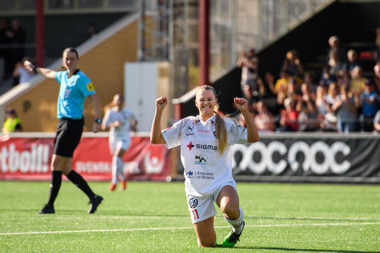 Rosengårds Lisa-Marie Utland jublar