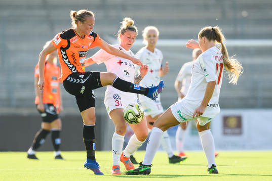 Kristianstads Therese Ivarsson och Rosengårds Anja Mittag