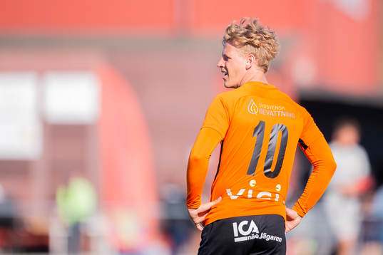 Torns Tobias Karlsson deppar