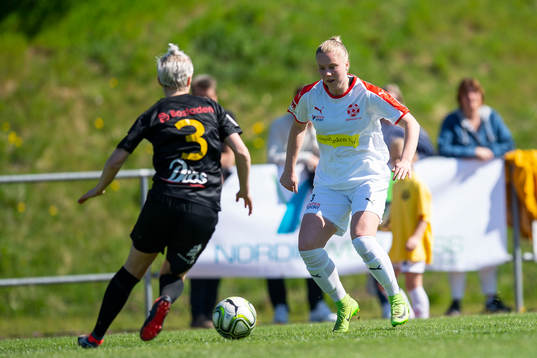 Umeås Nikolina Lundin Lundström och Borgebys Elin Palklint