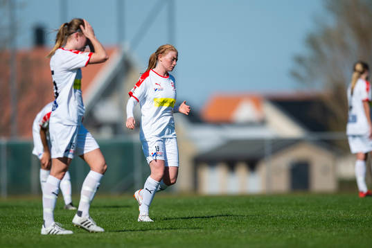 Borgebys Linda Karlsson och Mathilda Sjöström deppar