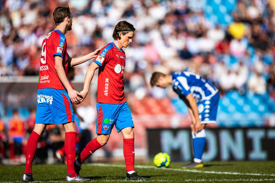 Helsingborgs Max Svensson jublar med Rasmus Jönsson