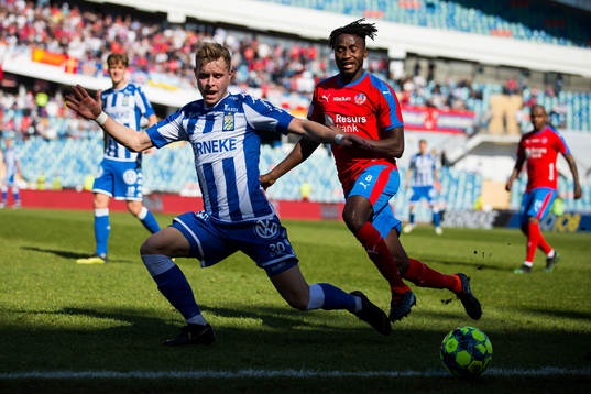 IFK Göteborgs Victor Wernersson och Helsingborgs Mamudu