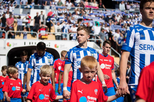IFK Göteborgs Victor Wernersson innan fotbollsmatchen i