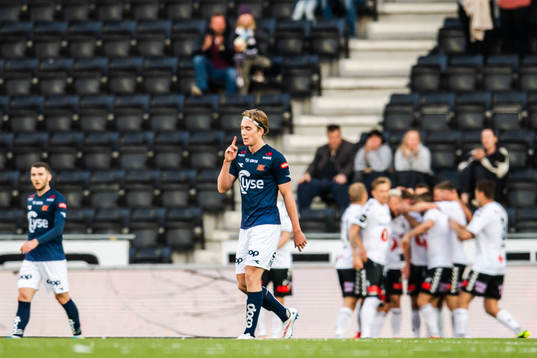 Kristian Thorstvedt of Viking looks dejected
