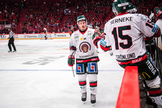 Frölundas Max Friberg jublar