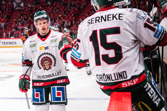 Frölundas Max Friberg jublar