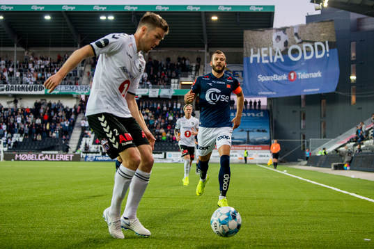 Espen Ruud of Odd and Zlatko Tripic of Viking