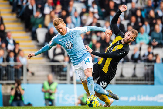 Malmö FFs Anders Christiansen och Hammarbys Darijan Bojanic