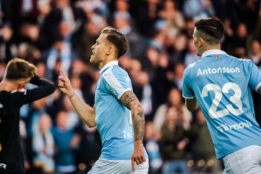 Malmö FFs Arnór Traustason och Marcus Antonsson jublar