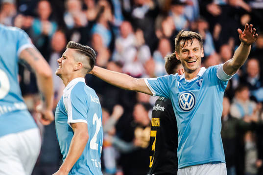 Malmö FFs Marcus Antonsson jublar med Markus Rosenberg