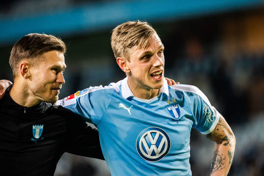 Malmö FFs Arnór Traustason och Sören Rieks jublar