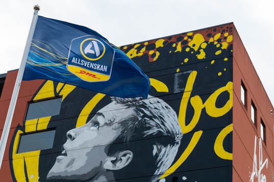 Flagga med allsvenskan logga