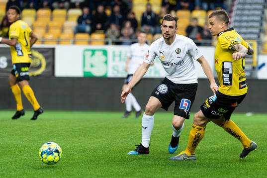 Örebros Filip Rogic och Elfsborgs Samuel Holmén