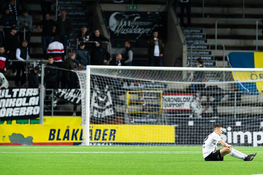 Örebros Daniel Björnkvist deppar