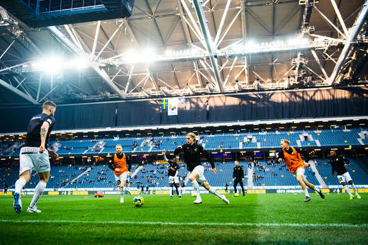 Häckens spelare värmer upp