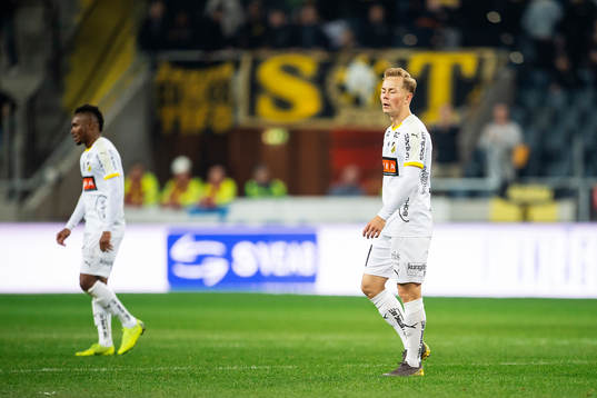 Häckens Adam Andersson deppar