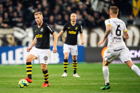 s Sebastian Larsson