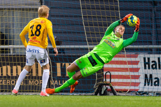 Falkenbergs målvakt Johan Brattberg
