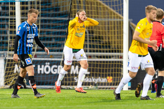 Falkenbergs Carl Johansson deppar