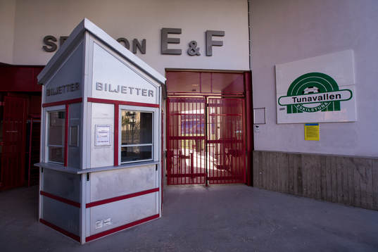 Exteriör av en entré på Tunavallen