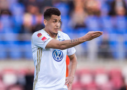 Östersunds Ravel Ryan Morrison gestikulerar