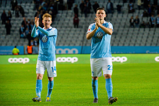Malmö FFs Anders Christiansen och Marcus Antonsson tackar