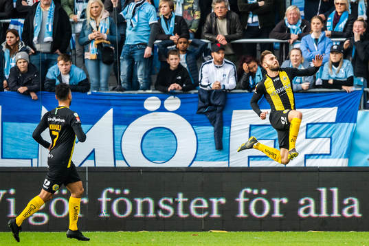 Hammarbys Muamer Tankovic jublar