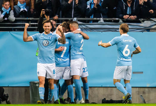 Malmö FFs Arnór Traustason jublar med Sören Rieks