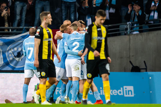 Malmö FFs Markus Rosenberg jublar med lagkamrater
