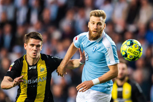 Hammarbys Vidar Örn Kjartansson och Malmö FFs Rasmus