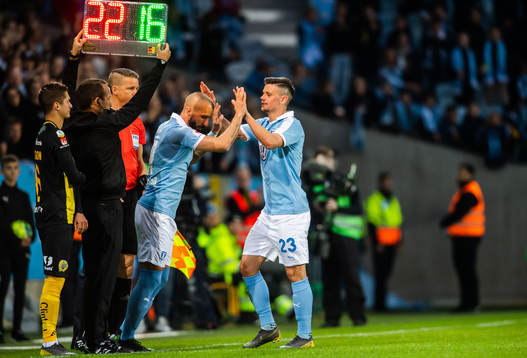 Malmö FFs Marcus Antonsson byts in av Guillermo Molins