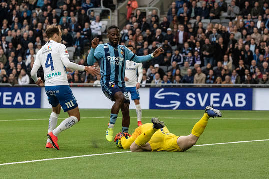 Djurgårdens Dzenis Kozica och IFK Norrköpings målvakt